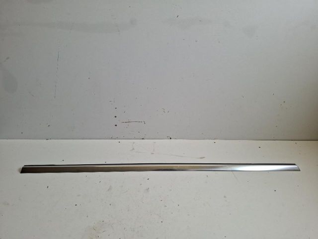 bontott MERCEDES-BENZ B-CLASS Bal hátsó Vízlehúzó Gumicsík