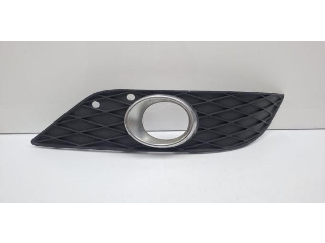 bontott MERCEDES-BENZ B-CLASS Bal Ködlámpa Rács