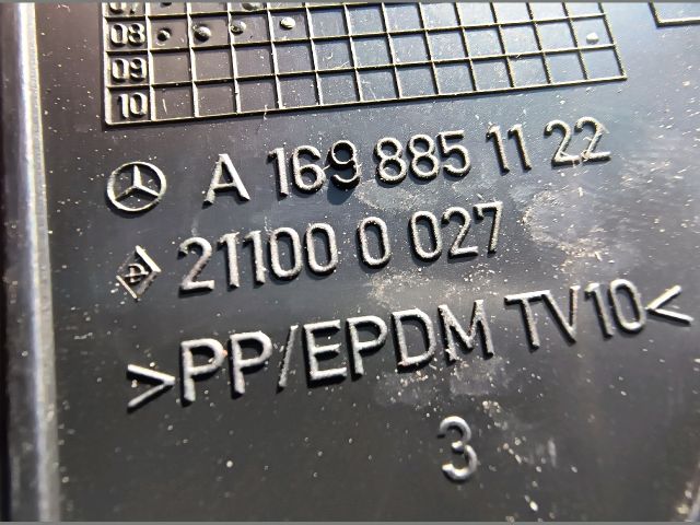 bontott MERCEDES-BENZ B-CLASS Bal Ködlámpa Rács