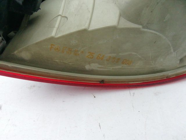 bontott MERCEDES-BENZ B-CLASS Bal Külső Hátsó Lámpa