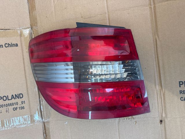 bontott MERCEDES-BENZ B-CLASS Bal Külső Hátsó Lámpa