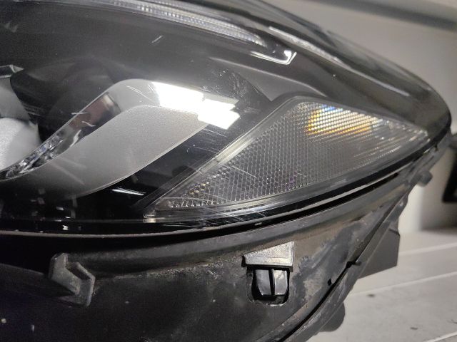 bontott MERCEDES-BENZ B-CLASS Bal Ledes Fényszóró