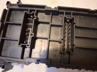 bontott MERCEDES-BENZ B-CLASS Biztosítéktábla Utastér