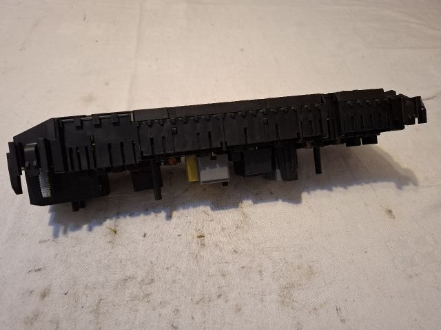 bontott MERCEDES-BENZ B-CLASS Biztosítéktábla Utastér