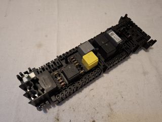 bontott MERCEDES-BENZ B-CLASS Biztosítéktábla Utastér