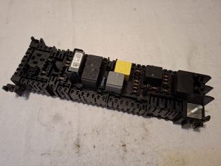 bontott MERCEDES-BENZ B-CLASS Biztosítéktábla Utastér