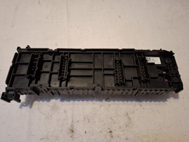 bontott MERCEDES-BENZ B-CLASS Biztosítéktábla Utastér