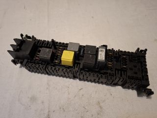 bontott MERCEDES-BENZ B-CLASS Biztosítéktábla Utastér