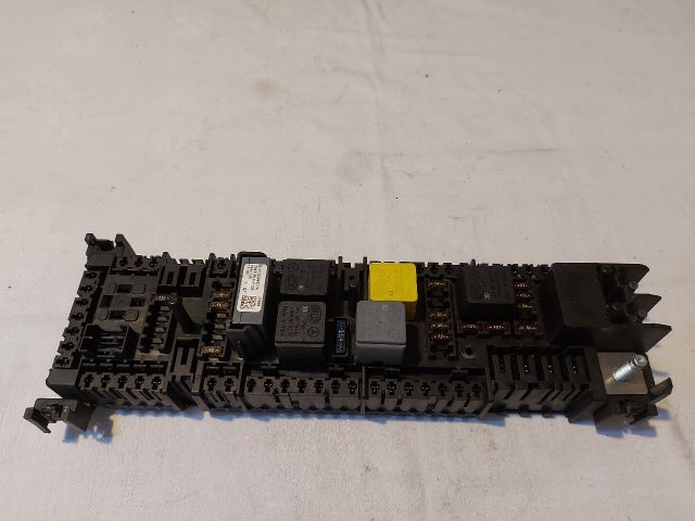 bontott MERCEDES-BENZ B-CLASS Biztosítéktábla Utastér