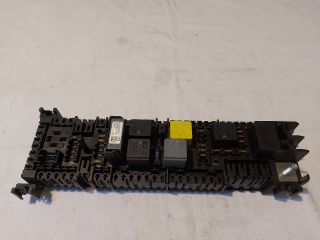 bontott MERCEDES-BENZ B-CLASS Biztosítéktábla Utastér