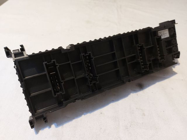 bontott MERCEDES-BENZ B-CLASS Biztosítéktábla Utastér