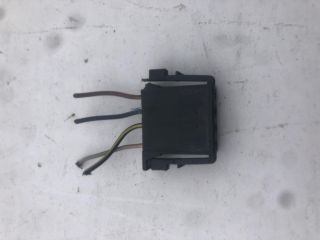 bontott MERCEDES-BENZ B-CLASS Csatlakozó