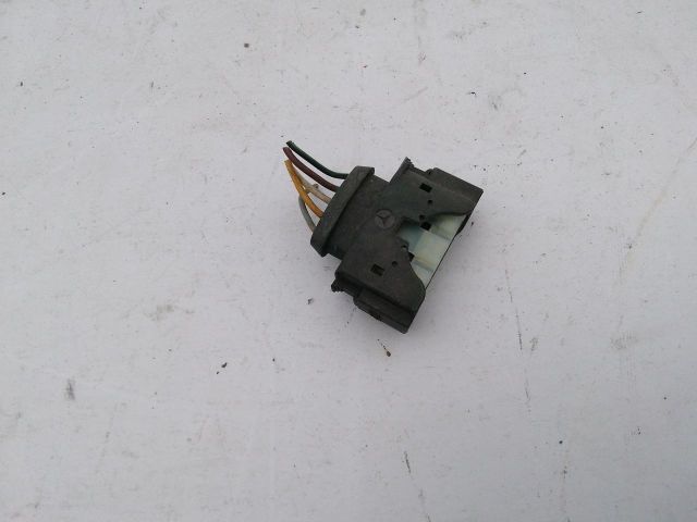 bontott MERCEDES-BENZ B-CLASS Csatlakozó