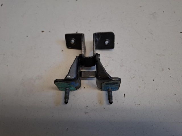 bontott MERCEDES-BENZ B-CLASS Csomagtérajtó Bal Zsanér