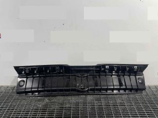 bontott MERCEDES-BENZ B-CLASS Csomagtérajtó Díszléc