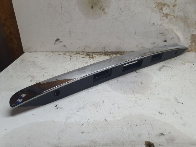 bontott MERCEDES-BENZ B-CLASS Csomagtérajtó Díszléc