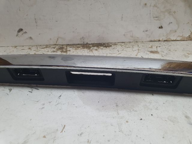 bontott MERCEDES-BENZ B-CLASS Csomagtérajtó Díszléc