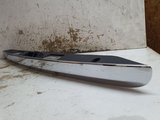 bontott MERCEDES-BENZ B-CLASS Csomagtérajtó Díszléc