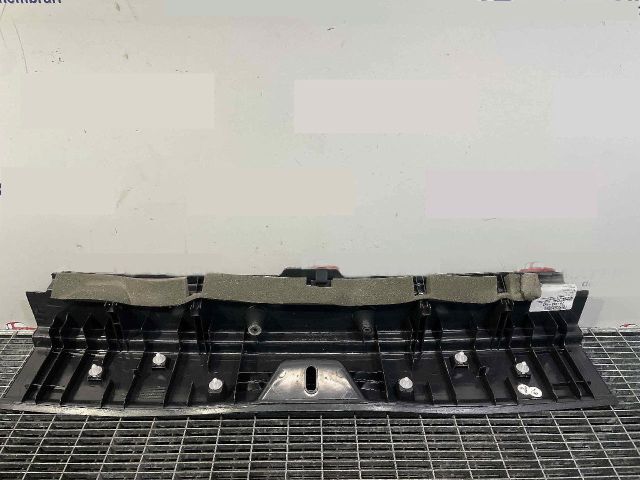 bontott MERCEDES-BENZ B-CLASS Csomagtérajtó Díszléc