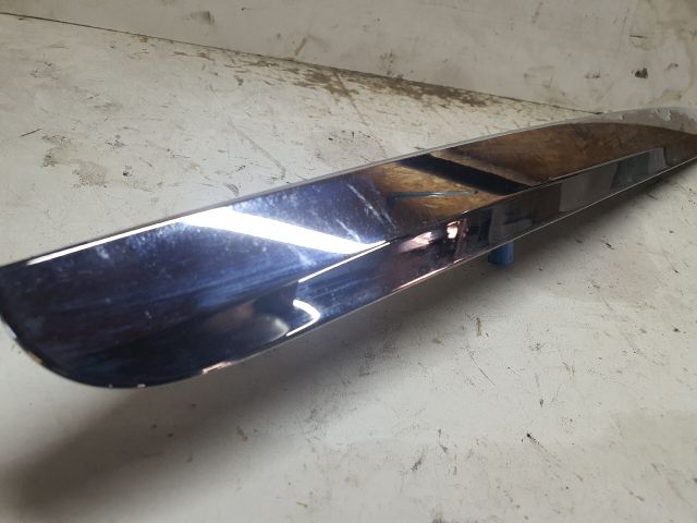 bontott MERCEDES-BENZ B-CLASS Csomagtérajtó Díszléc