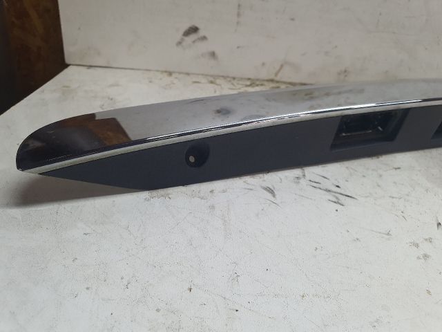 bontott MERCEDES-BENZ B-CLASS Csomagtérajtó Díszléc