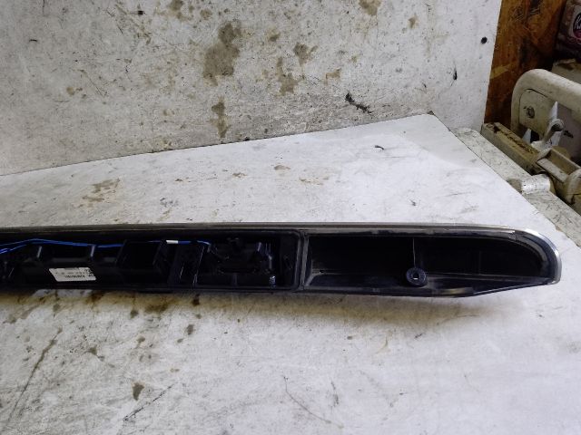 bontott MERCEDES-BENZ B-CLASS Csomagtérajtó Díszléc