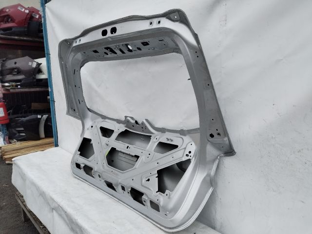 bontott MERCEDES-BENZ B-CLASS Csomagtérajtó (Üres lemez)