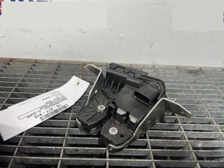 bontott MERCEDES-BENZ B-CLASS Csomagtérajtó Ütköző