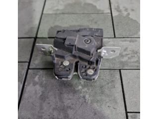 bontott MERCEDES-BENZ B-CLASS Csomagtérajtó Zárszerkezet