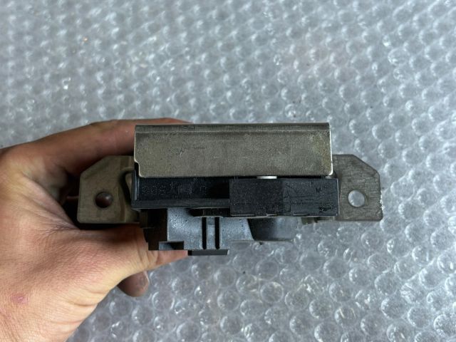 bontott MERCEDES-BENZ B-CLASS Csomagtérajtó Zárszerkezet