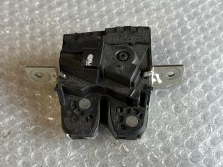 bontott MERCEDES-BENZ B-CLASS Csomagtérajtó Zárszerkezet