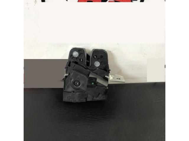 bontott MERCEDES-BENZ B-CLASS Csomagtérajtó Zárszerkezet