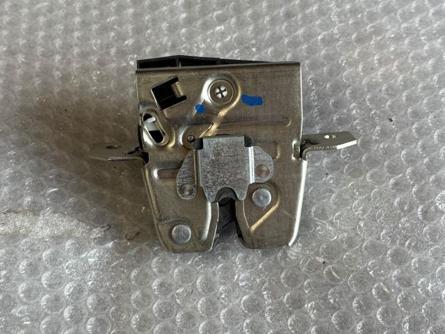 bontott MERCEDES-BENZ B-CLASS Csomagtérajtó Zárszerkezet