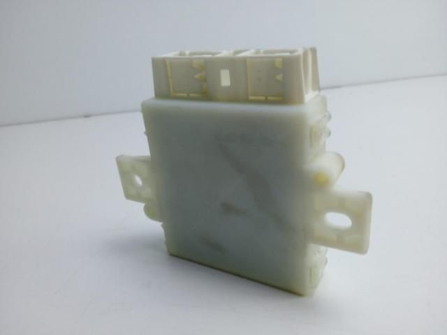 bontott MERCEDES-BENZ B-CLASS Elektronika (Magában)