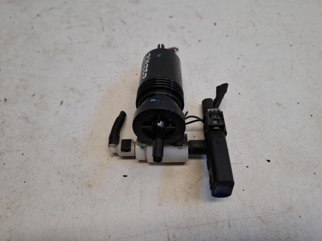 bontott MERCEDES-BENZ B-CLASS Első Ablakmosó Szivattyú