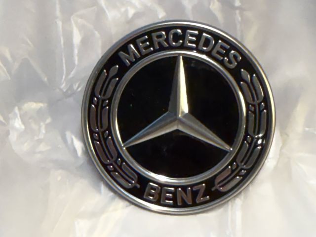 bontott MERCEDES-BENZ B-CLASS Első Embléma