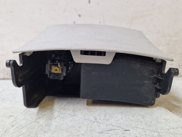 bontott MERCEDES-BENZ B-CLASS Első Hamutartó