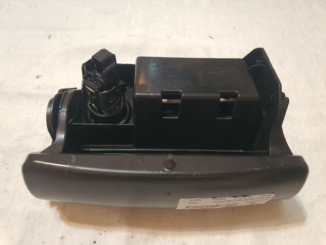 bontott MERCEDES-BENZ B-CLASS Első Hamutartó