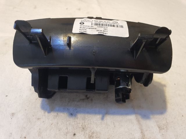 bontott MERCEDES-BENZ B-CLASS Első Hamutartó