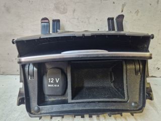 bontott MERCEDES-BENZ B-CLASS Első Hamutartó