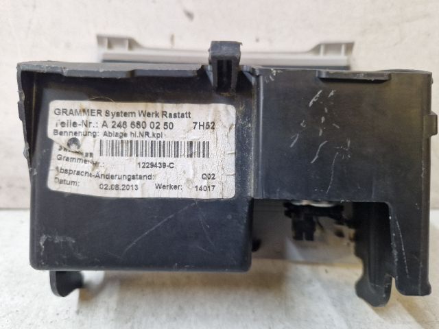 bontott MERCEDES-BENZ B-CLASS Első Hamutartó