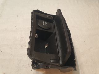 bontott MERCEDES-BENZ B-CLASS Első Hamutartó