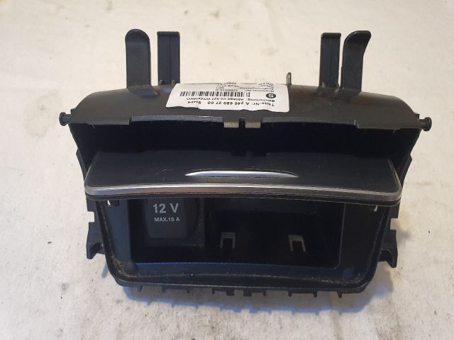 bontott MERCEDES-BENZ B-CLASS Első Hamutartó