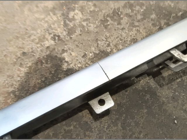 bontott MERCEDES-BENZ B-CLASS Első Lökhárító Alsó Középső Díszrács