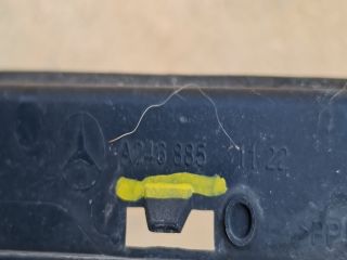 bontott MERCEDES-BENZ B-CLASS Első Lökhárító Alsó Középső Díszrács