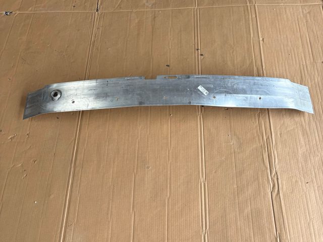 bontott MERCEDES-BENZ B-CLASS Első Lökhárító Merevítő (Fém)