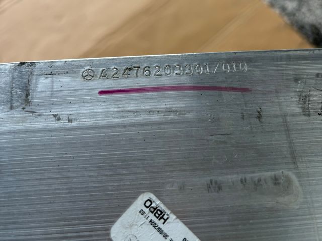 bontott MERCEDES-BENZ B-CLASS Első Lökhárító Merevítő (Fém)