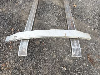 bontott MERCEDES-BENZ B-CLASS Első Lökhárító Merevítő (Fém)