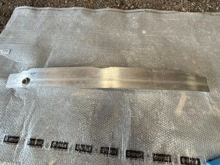 bontott MERCEDES-BENZ B-CLASS Első Lökhárító Merevítő (Fém)