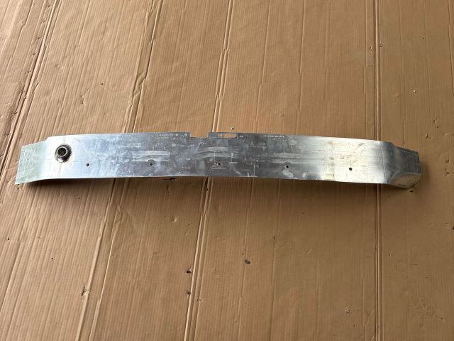 bontott MERCEDES-BENZ B-CLASS Első Lökhárító Merevítő (Fém)